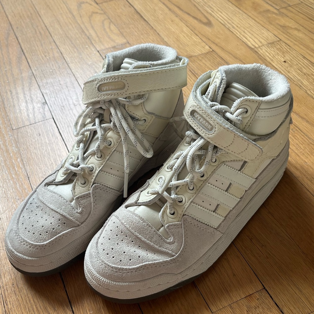 IVY PARK High-Top Sneakers in Cream/Light Beige
